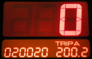 Odometer:020020, Trip A:200.2, Speed:0