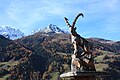 English: Sculpture of a capricorn Deutsch: Steinbock-Skulptur