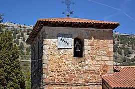 Mamolar - Campanario de la iglesia.jpg