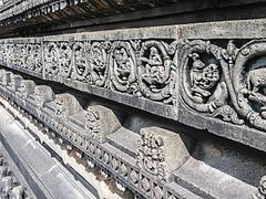 Chennakeshava temple Belur 771.jpg