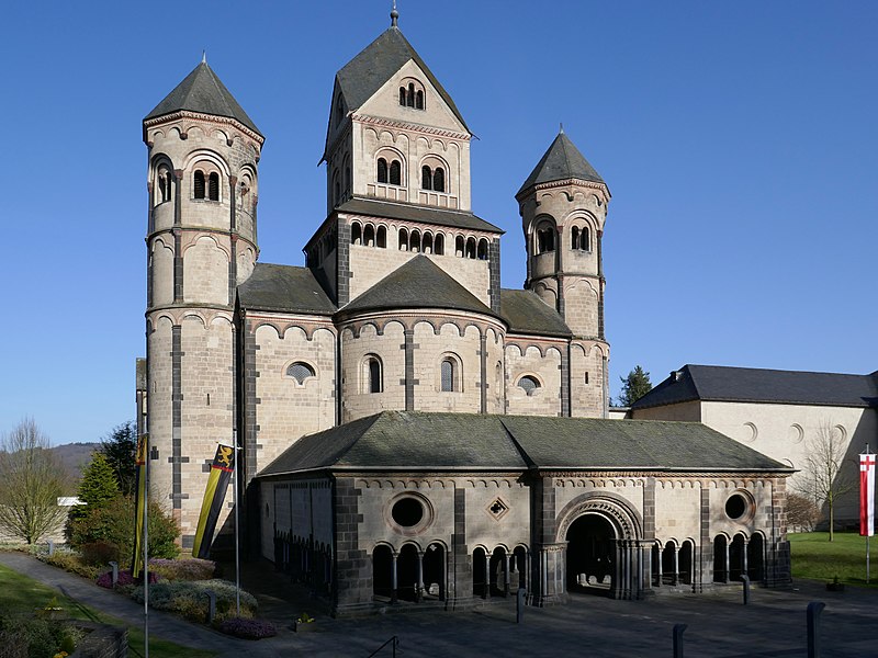 File:Klosterkirche Maria Laach (07).jpg