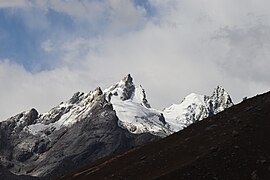 Nevado Huamashraju 03.jpg