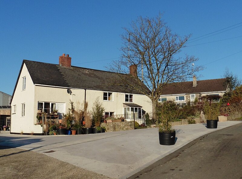 File:Houses at Meshayes Farm - geograph.org.uk - 5212886.jpg