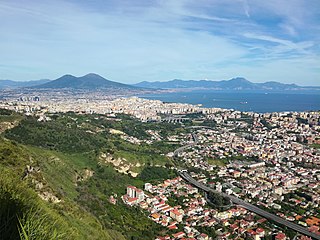 Veduta dall'Eremo dei Camaldoli, Napoli, Vesuvio e Monti Lattari