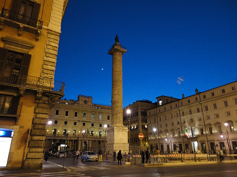 File:Roma piazza colonna.JPG