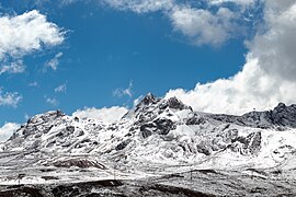 Nevado Pariacaca.jpg