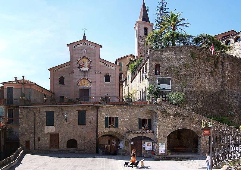 File:Apricale BW 3.jpg