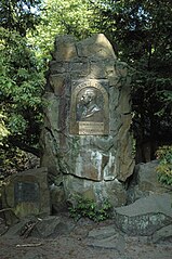 Denkmal für den Gründer des Krefelder Wanderbundes Johannes Junkers auf dem Hülser Berg.