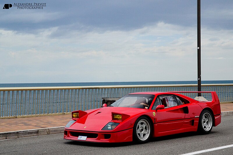 File:Ferrari F40 (8765585304).jpg