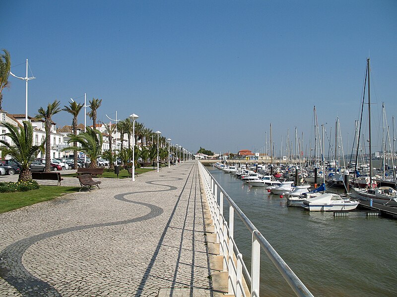 File:Vila Real de Santo Antonio R01.jpg