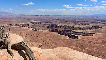 Monument Basin from Grandview Point overlook