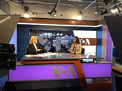 Greta Van Susteren interviews Kamissa Camara 28783332.jpg