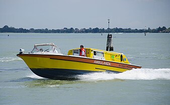 A new-style ambulance boat