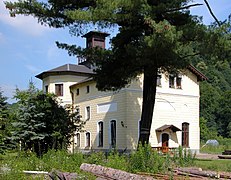 20120627020DR Freital-Hainsberg Herrenhaus Heilsberg Engländerei.jpg