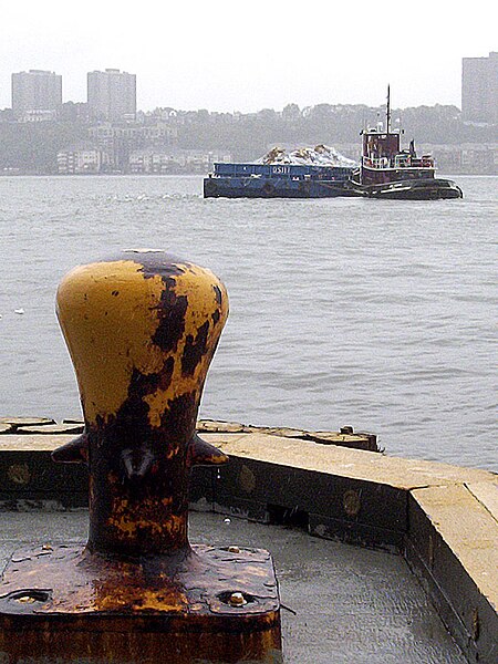 File:Recycle-barge.jpg