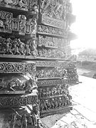 Hoysaleshwara temple, Halebidu 324.jpg