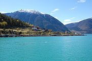 At Fodnes ferry dock