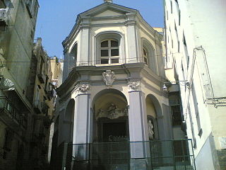 Santa Giovanna d'Arco, facciata