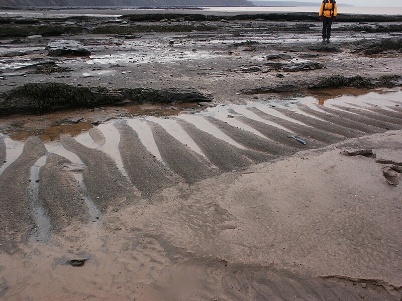 File:Symmetric ripples mcr1.JPG