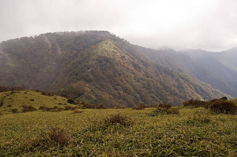 File:Mt.Tanzawa 01.jpg