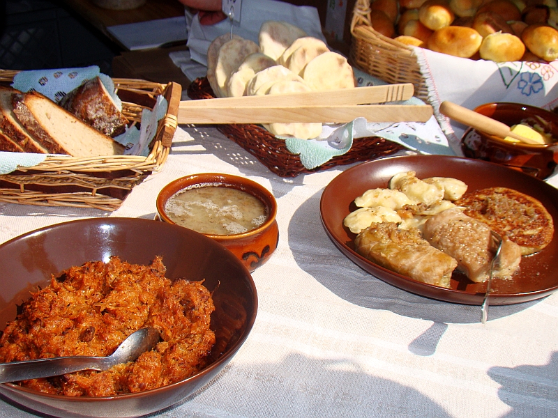 File:07425 Jahrmarkt in Sanok am 17 Juli 2011.jpg