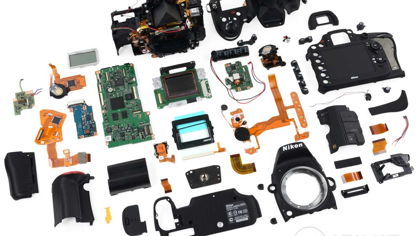 The parts of a Nikon D600