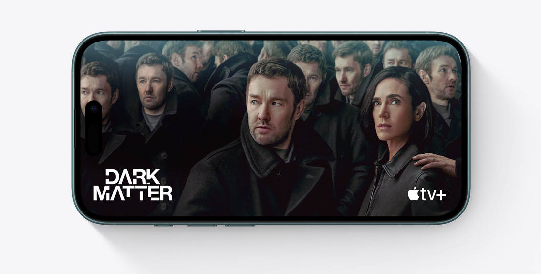 Statiškas ekrano vaizdas su scena iš „Apple+“ serialo „Dark Matter“.