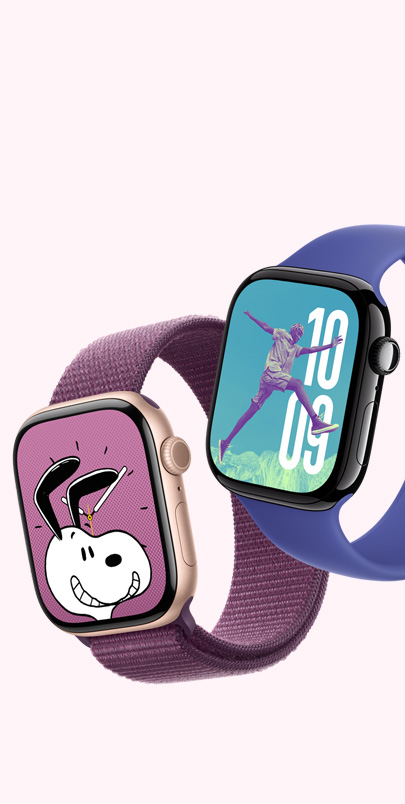 Du „Apple Watch Series 10“. Pirmajame nustatytas laikrodžio ciferblatas „Snoopy“ ir uždėtas dirželis „Sunshine Braided Solo Loop“. Antrajame nustatytas laikrodžio ciferblatas „Photos” ir uždėtas direželis „Ultramarine Solo Loop“. Spustelėk pliuso mygtuką, kad sužinotum daugiau informacijos apie suasmeninimą.