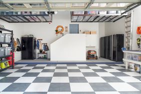 checkered garage floor material