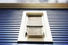 Window air conditioning unit installed in window