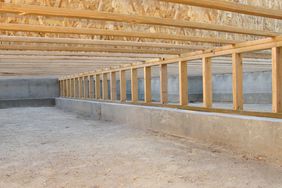 crawl space under house construction