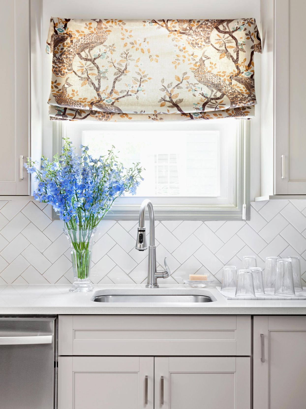 kitchen sink subway tile backsplash