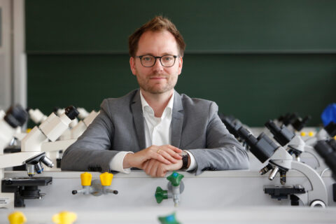 Towards entry "FAU researcher Kilian Schober awarded 100,000 euros for research"