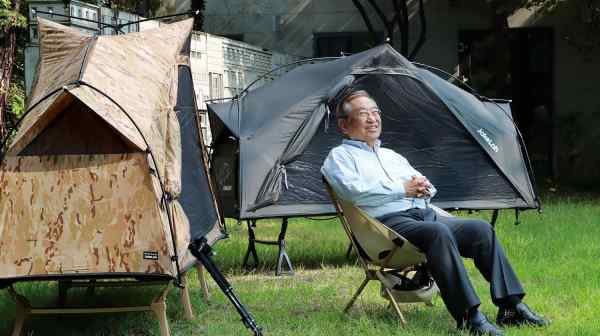 DAC founder and chief executive Jake Lah has worked to&nbsp;build&nbsp;the company's own tent brand. (Photo&nbsp;by&nbsp;Ahn Seong-bok)