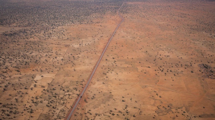 A road going from Mali to Burkina Faso