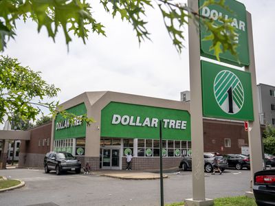 Dollar Tree store 