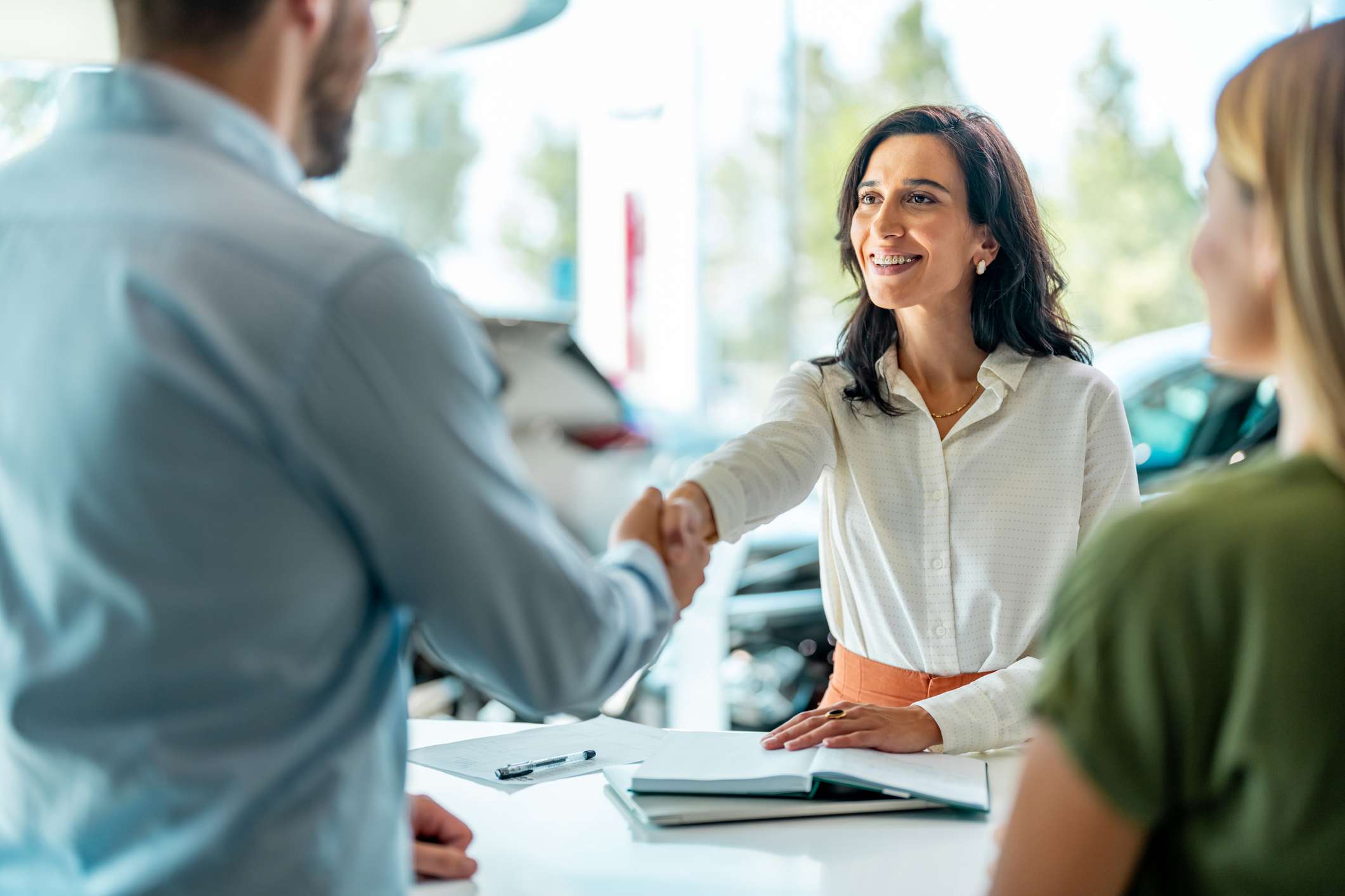 Couple applying for a car loan