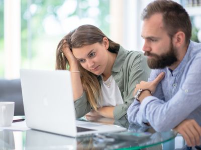 Couple considering bank vs. credit union