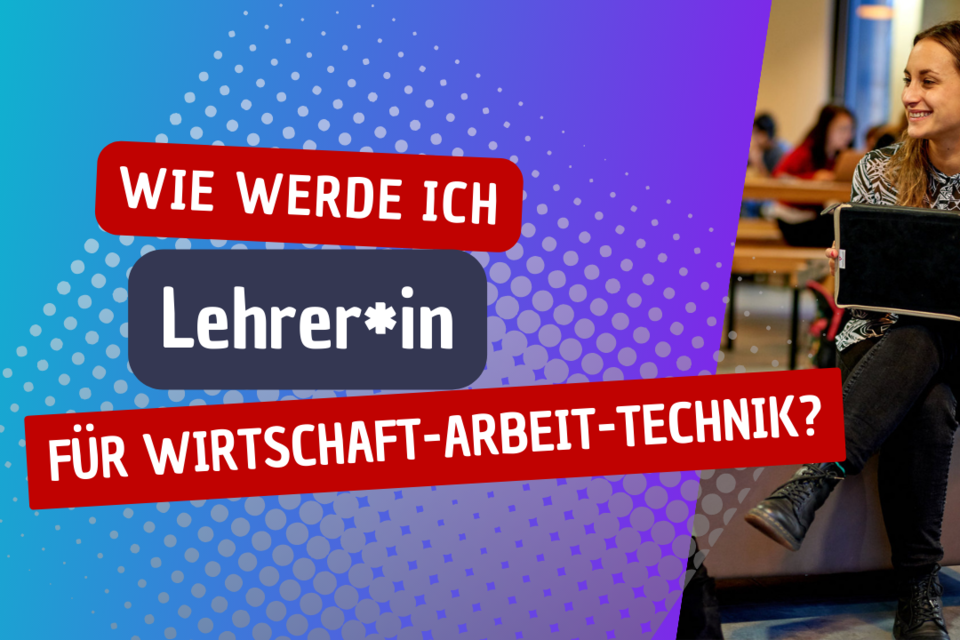 Studierende sitzt in einem Lernraum und hält einen Labtop fest