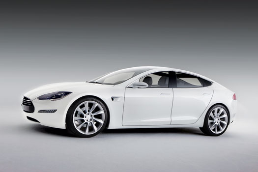 Tesla’s Model S Sets a New Standard for Battery-Powered Cars