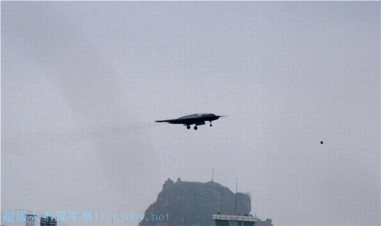 China Sharp Sword stealth UCAV Lijian