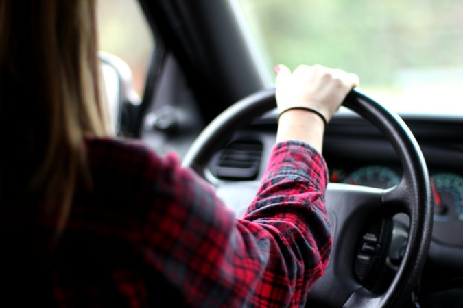 No More GPS Voice: Haptic Steering Wheel Buzzes to Give You Directions