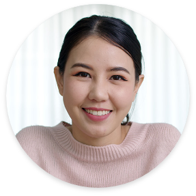 Headshot of young Asian woman