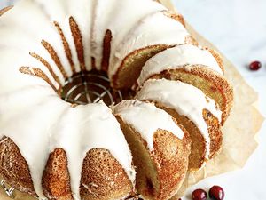 Cranberry coffee cake