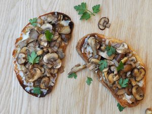 mushroom toast