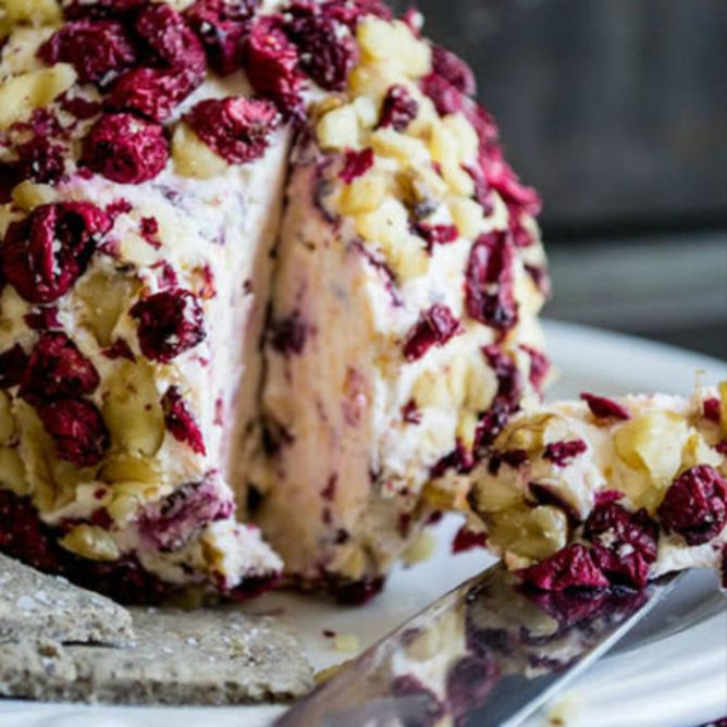 Brie and Cranberry Cheese Ball