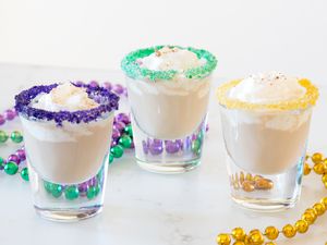 King cake shot recipe with colored sugar rims