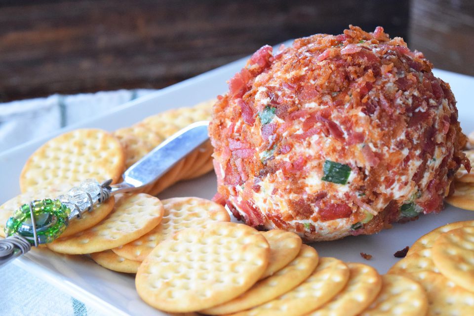 Bacon and Fig Cheese Ball