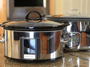 Slow Cookers / Crock Pots