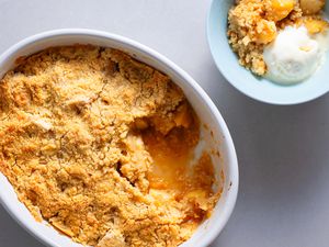 Traditional British Apple Crumble